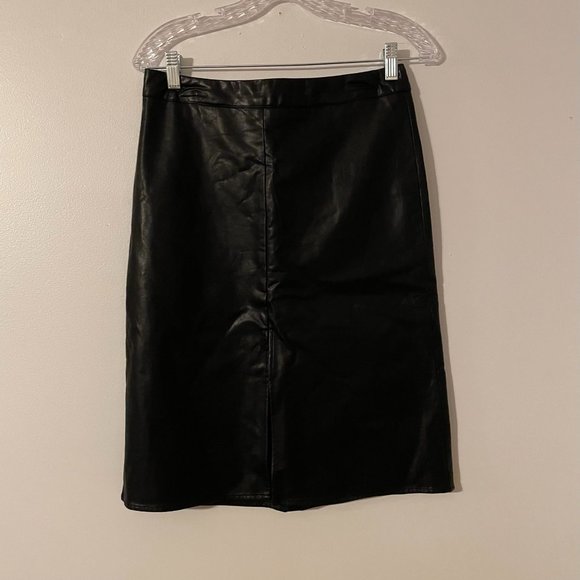 NWT Forever 21 Black Leather Skirt size Medium *198 - Picture 2 of 5